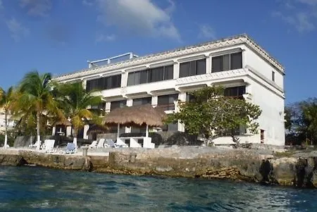 Condumel Condominiums